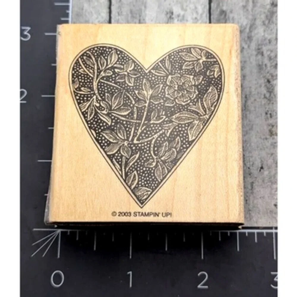 Stampin' Up! Floral Heart 2003 Rubber Stamp Wood #i71